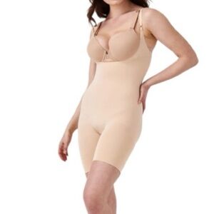 SPANX Open Bust Mid Thigh Bodysuit Shapewear Nude Women size 3x NEW